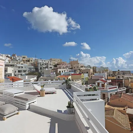 San Nikolas View Apartmán *