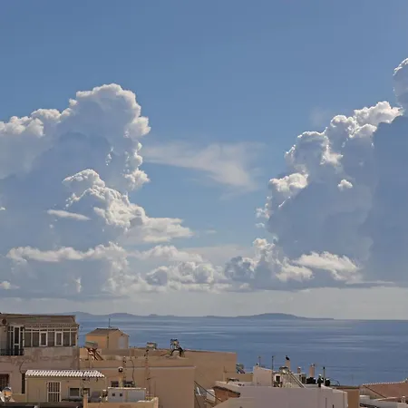 San Nikolas View * Ermupoli